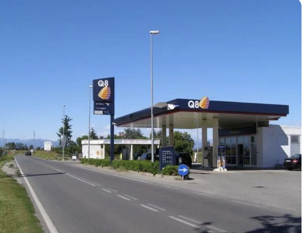 Carburanti, anche Q8 fissa un tetto ai prezzi di diesel e benzina dopo Eni e Ip: sconti dal 1 ottobre