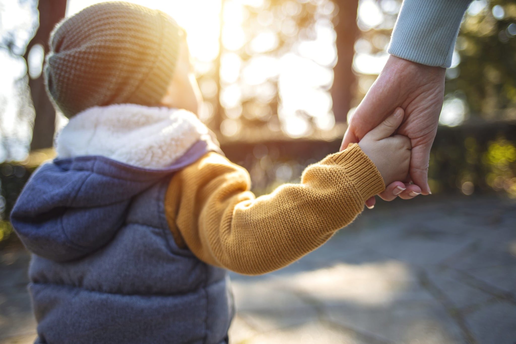"Abbiamo adottato un bimbo con la sindrome di down, nessuno è la sua disabilità ma le famiglie non vanno lasciate sole"