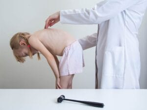 Bimba di 3 anni muore soffocata dall'uva ad Ancona