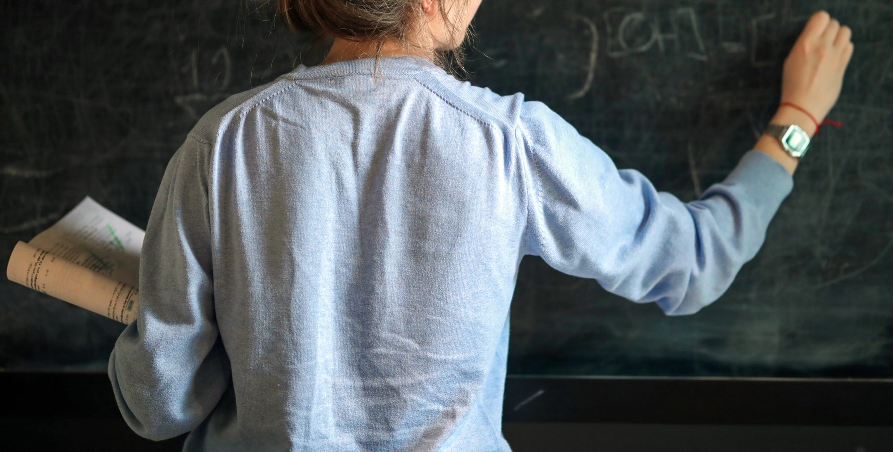 “Insegno da 10 anni, ma sono ancora precaria: non ho più la motivazione di un tempo”, la storia di Rossana