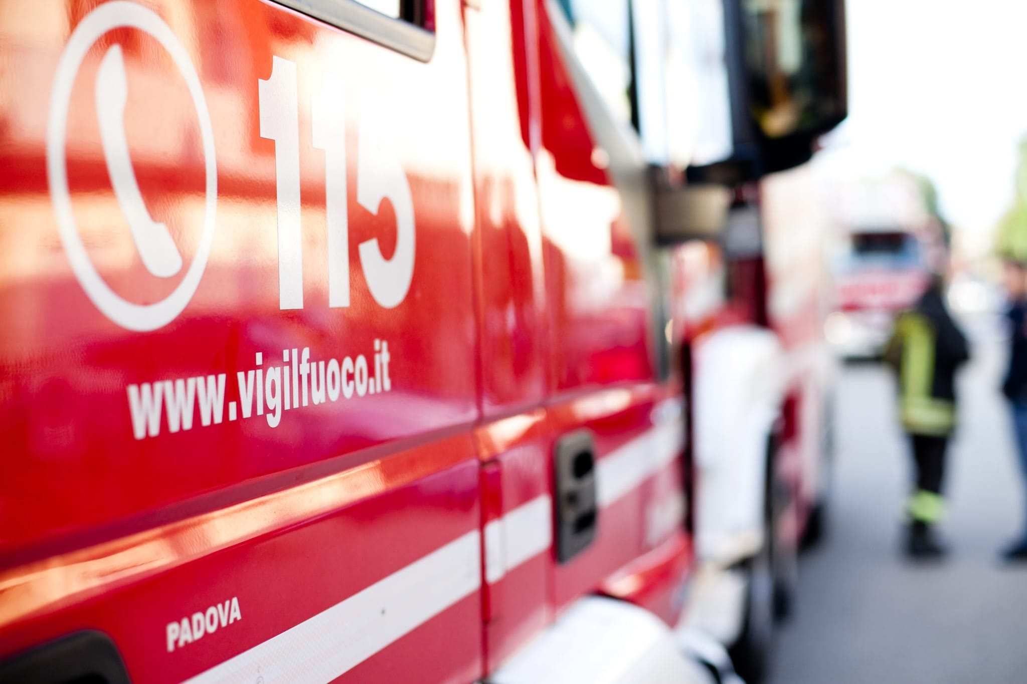 Bomba esplode e li uccide nella villetta: due morti ad Andria, fabbricavano ordigni per assalti ai bancomat
