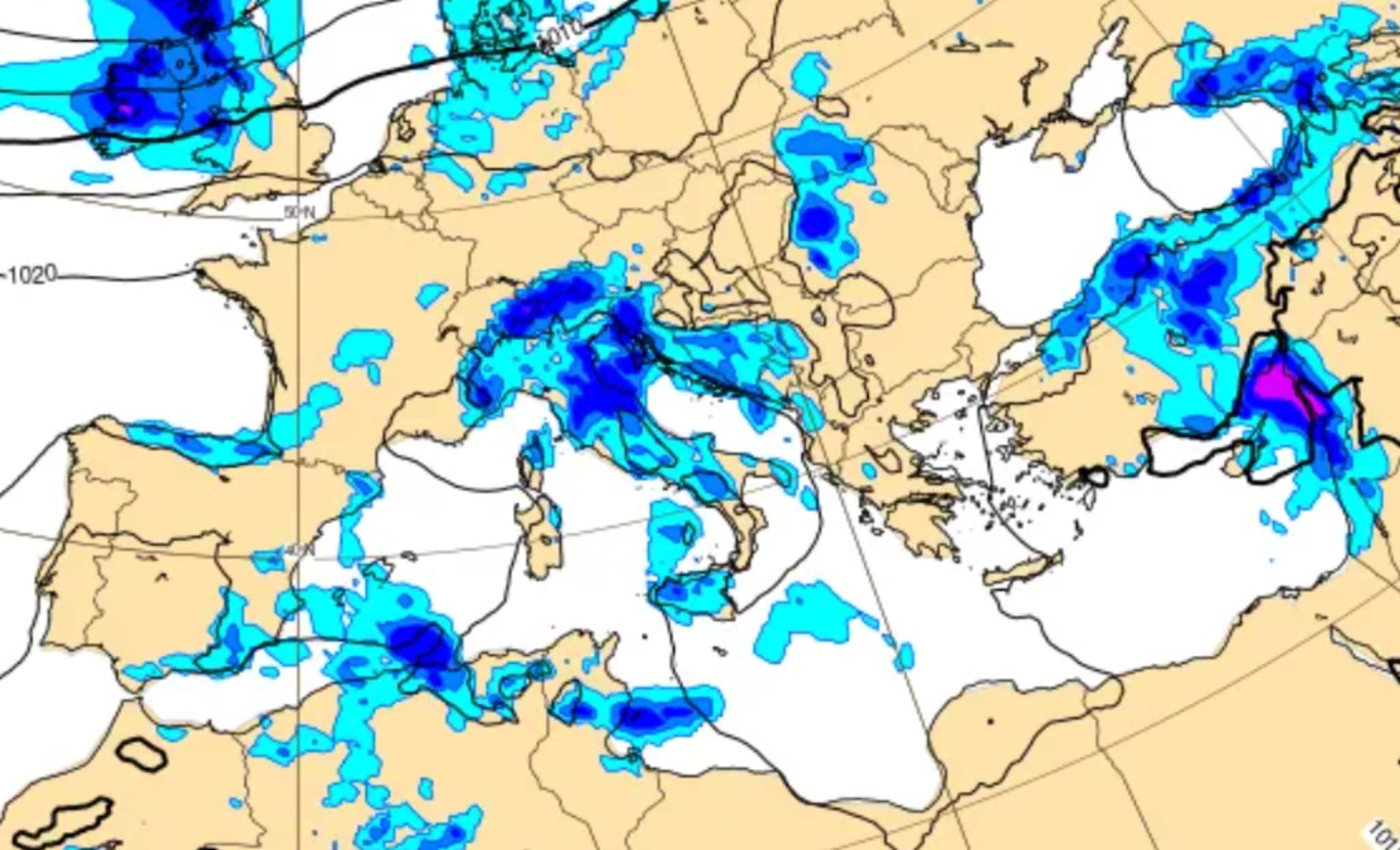 Tempo ancora instabile nel weekend, da domenica rimonta l'anticiclone: le previsioni meteo dell'esperto