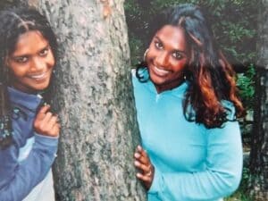 Test del DNA svela che due amiche di vecchia data sono sorelle