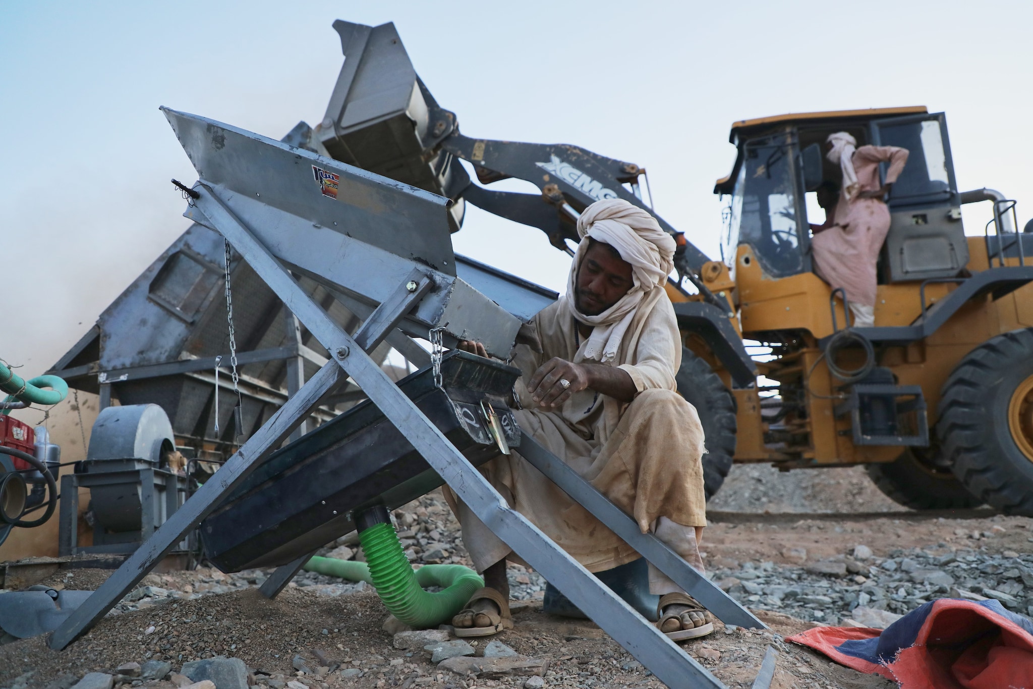 Settanta persone sono morte schiacciate dal crollo di una miniera d'oro in Sudan