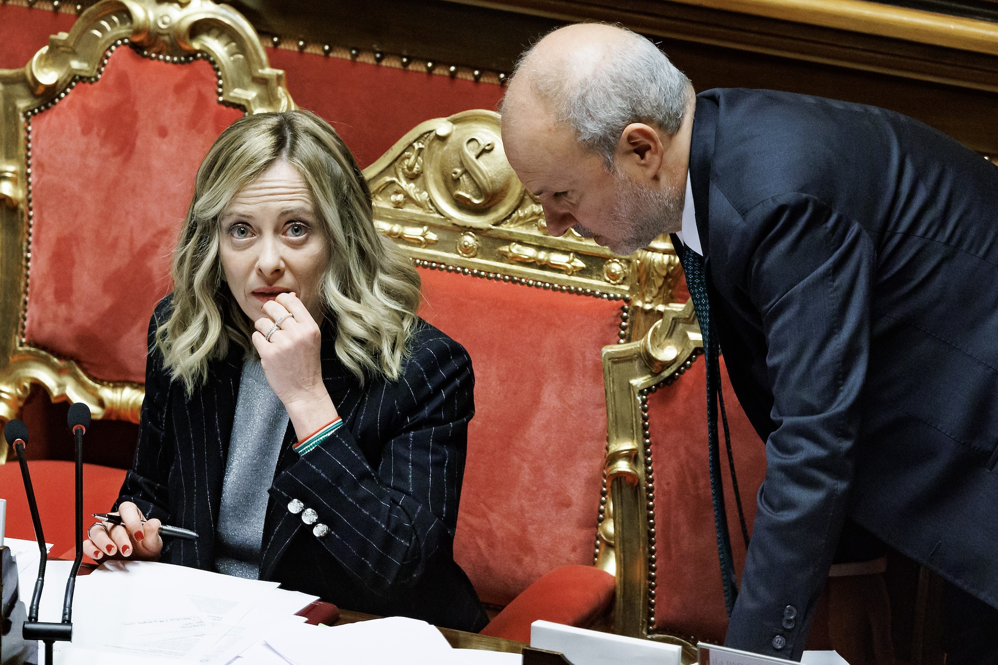 In Italia mancano migliaia di medici e infermieri: così anche gli investimenti del Pnrr rischiano di essere inutili