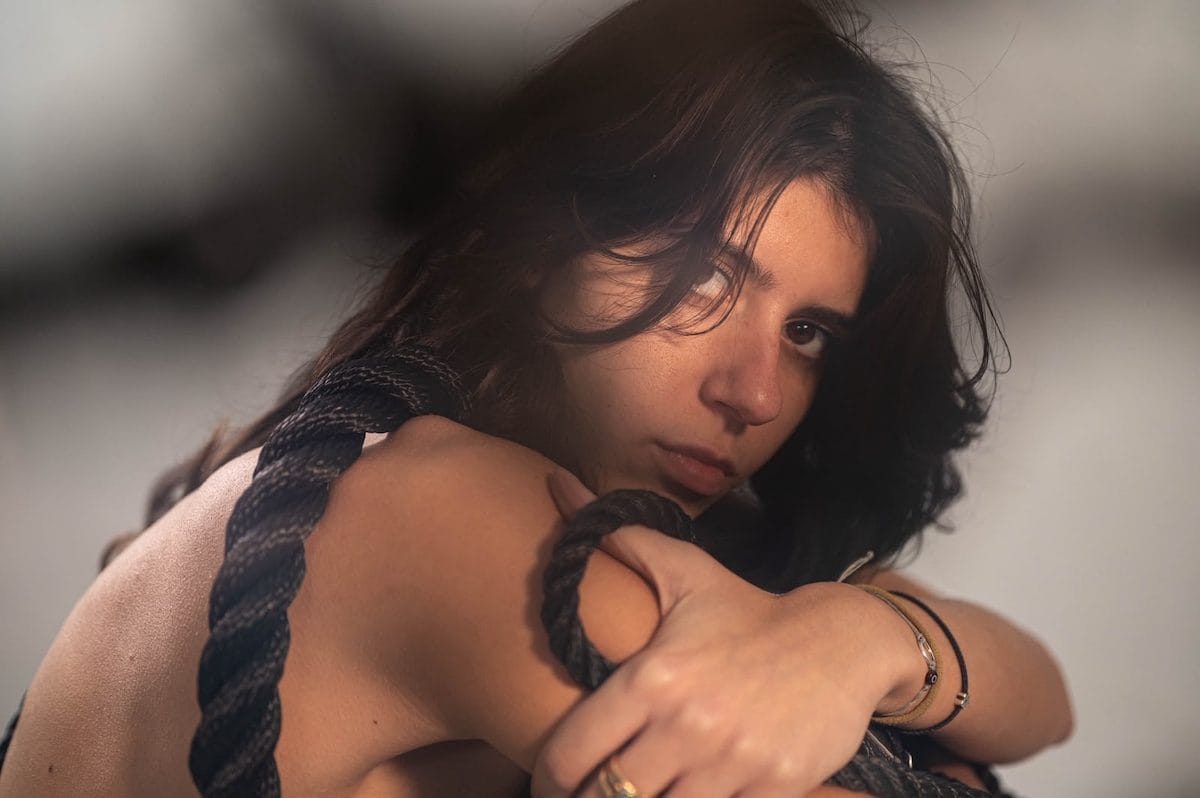 Clode di X Factor, Miley Cyrus rilancia la sua cover: "Non ne resterò prigioniera. Irama? Non si può piacere a tutti"