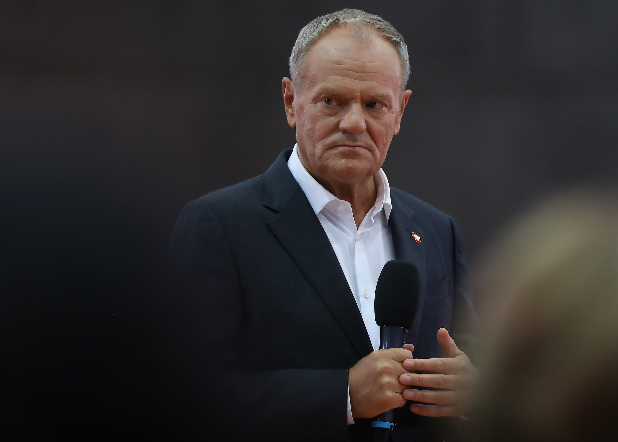 Polonia, presunto complotto per uccidere il primo ministro Tusk: arrestato il sospetto attentatore