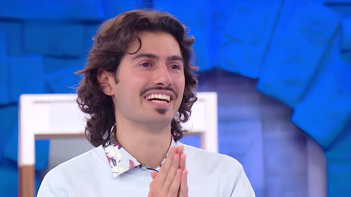 Chi è Kashmere, il cantante di Amici 26 che ha conquistato tutti con "L’unica che può cambiare l’atmosfera"