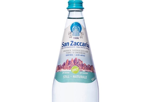 Acqua minerale San Zaccaria richiamata per rischio batterico, avviso del Ministero pubblicato dopo una settimana