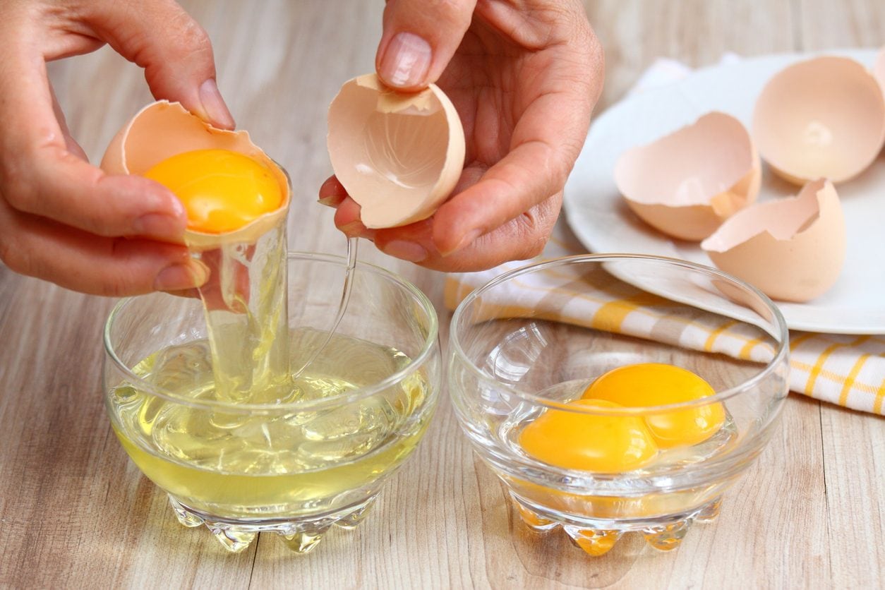 Albume d'uovo richiamato dai supermercati Conad per presenza di salmonella: l'avviso