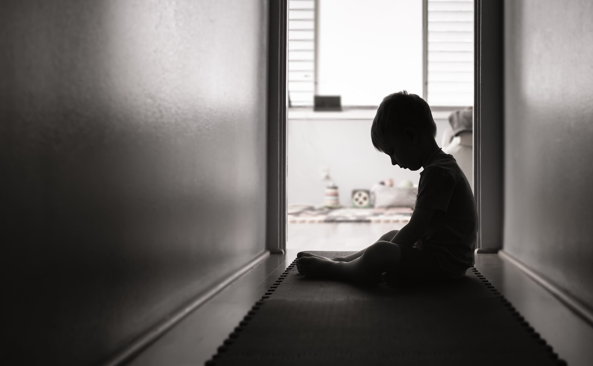 "Da assistente sociale vi spiego perché è importante parlare della bimba di Bordighera e di tutti gli invisibili"