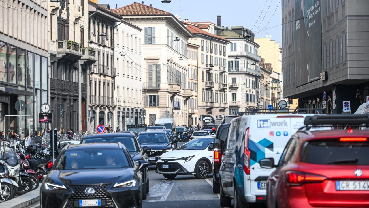 Bollo auto 2027, l'esenzione può essere estesa: chi sono i possibili nuovi beneficiari