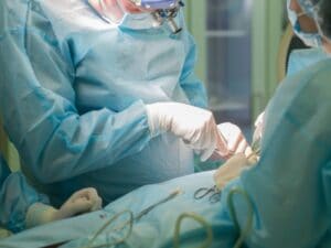 Cinque medici indagati ad Agrigento per protesi al pene a carico del SSN
