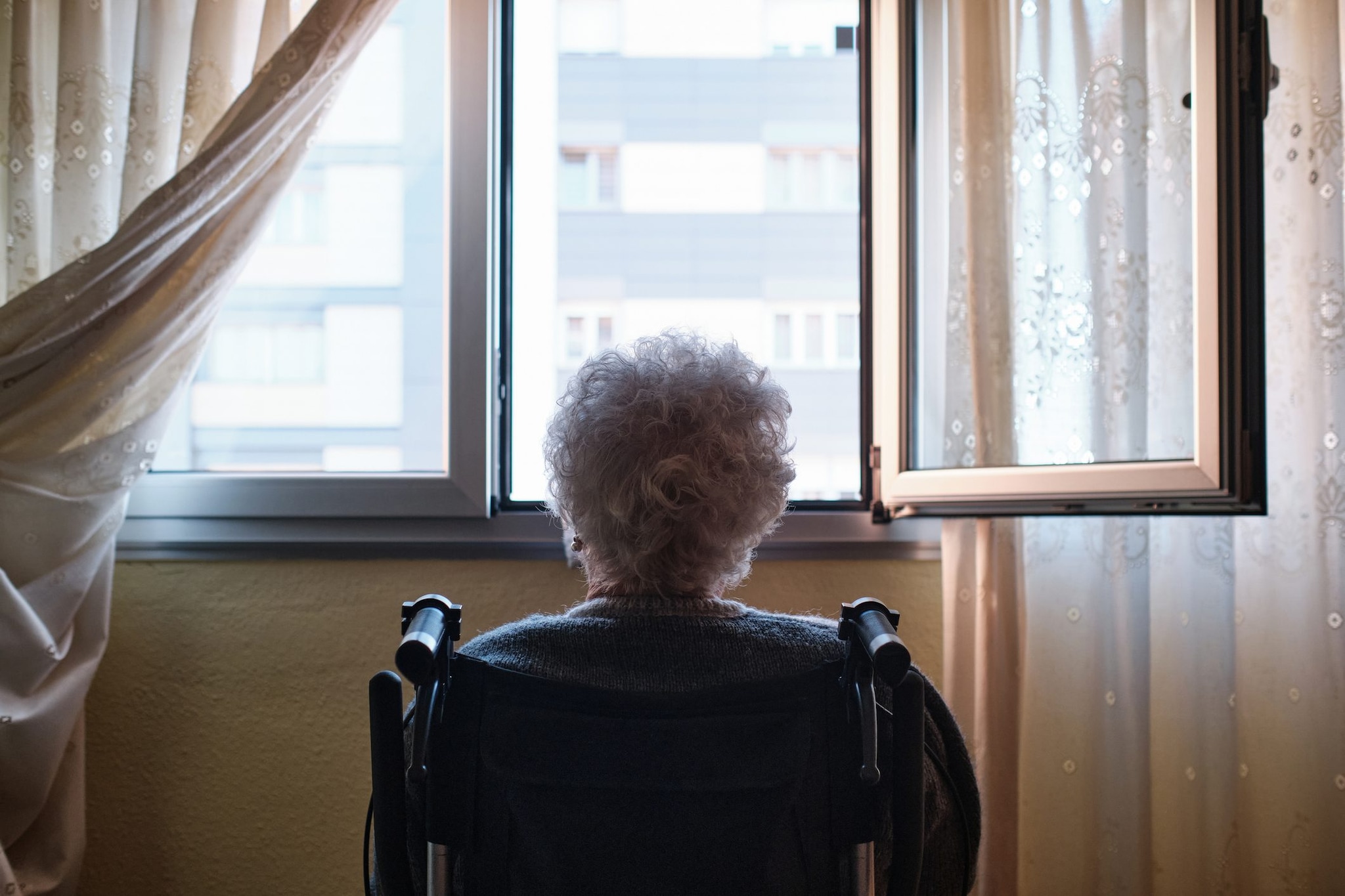 Prenota una visita oculistica a 102 anni, l'Ausl le dà appuntamento tra 16 mesi: il caso nel Ferrarese