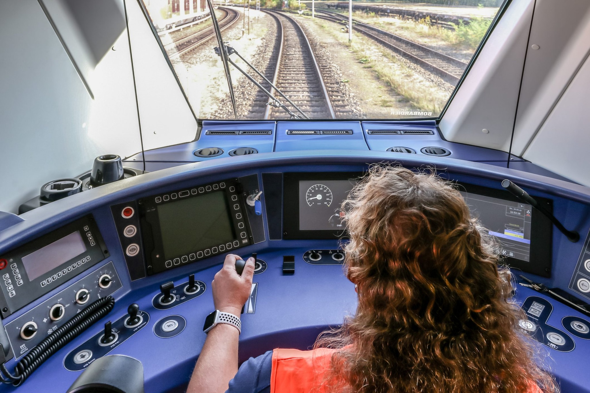 Domani è l'ultimo giorno per candidarsi per un posto in Ferrovie dello Stato: si cercano diplomati per 33mila euro di stipendio