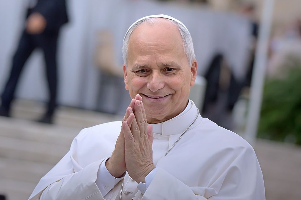 Come sta Papa Leone XIV dopo l'operazione: sottoposto a fisioterapia respiratoria, il bollettino del Vaticano