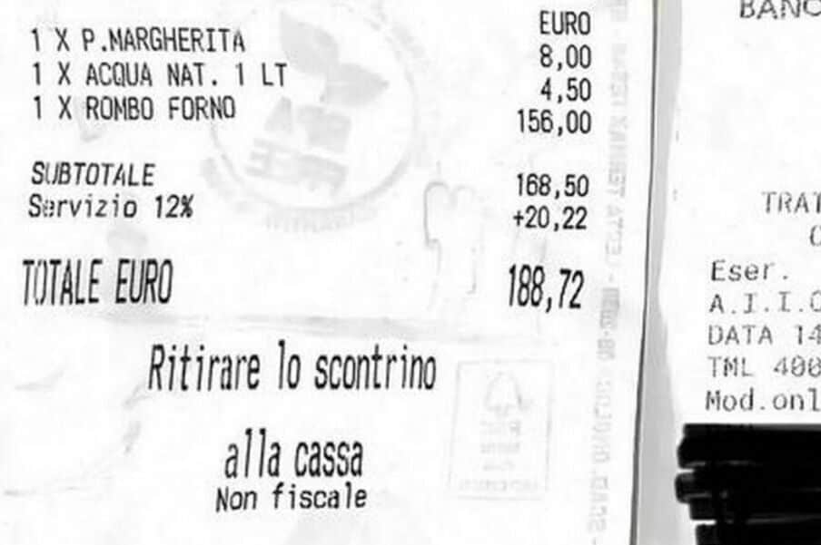Ordinano il rombo in trattoria e lo pagano 156 euro, la denuncia di due turisti canadesi a Venezia