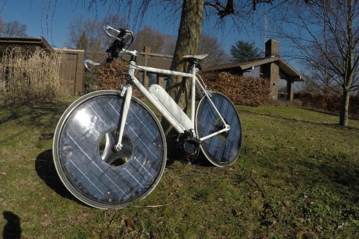 Solarbike la prima ebike ad energia solare identica alle biciclette