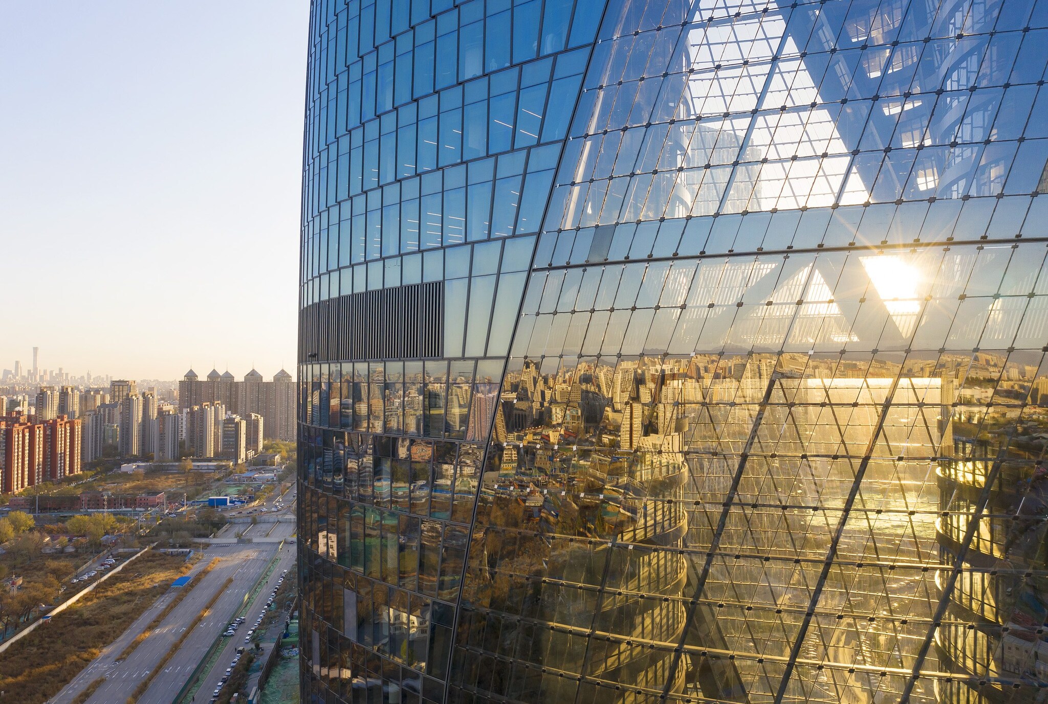 ZHA_Leeza Soho Tower<br />Photo ©Hufton+Crow