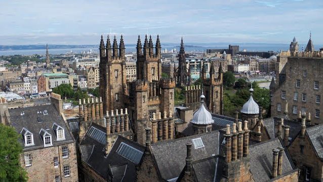 Terminal V, Edimburgo, Scozia