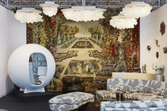 solation Sphere di Maurice–Claude Vidili. Maison Gerard, NY