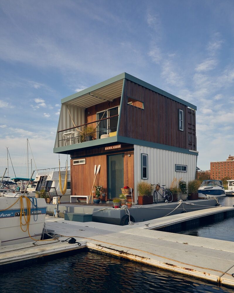 Questa casa di container è economica, sostenibile e resiste agli uragani