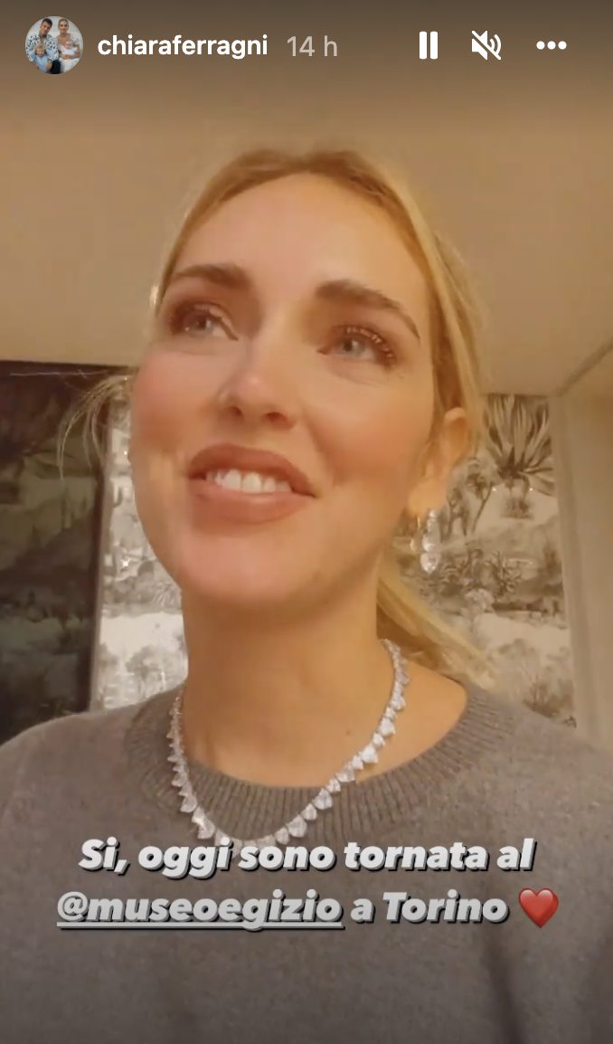 Chiara Ferragni ritorna al Museo Egizio di Torino con il figlio Leone