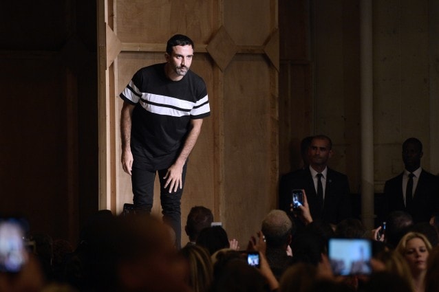 Givenchy apre la sua sfilata al pubblico: una rivoluzione per il mondo della moda