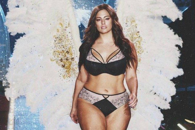 Ashley Graham contro Victoria’s Secret: anche la curvy indossa le ali d’angelo