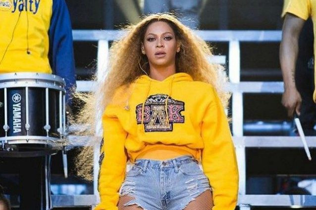 Vuoi essere come Beyoncé? Arrivano i suoi look in edizione limitata