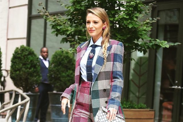 “Cambia stylist”: Blake Lively risponde così a chi la critica per gli ultimi look maschili