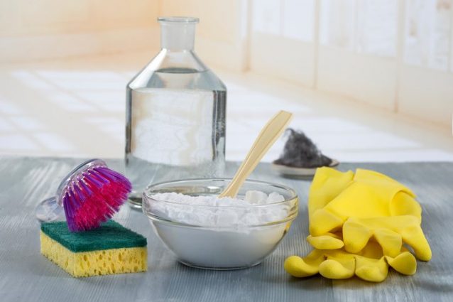 7 usi del bicarbonato per le pulizie di casa Bicarbonato come disinfettante