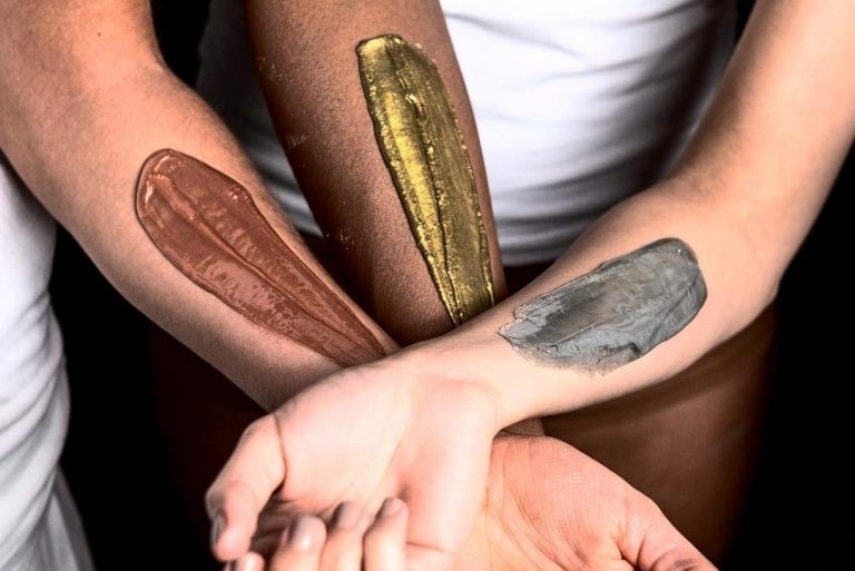 La ceretta più cool del momento è in oro o argento e puoi ...