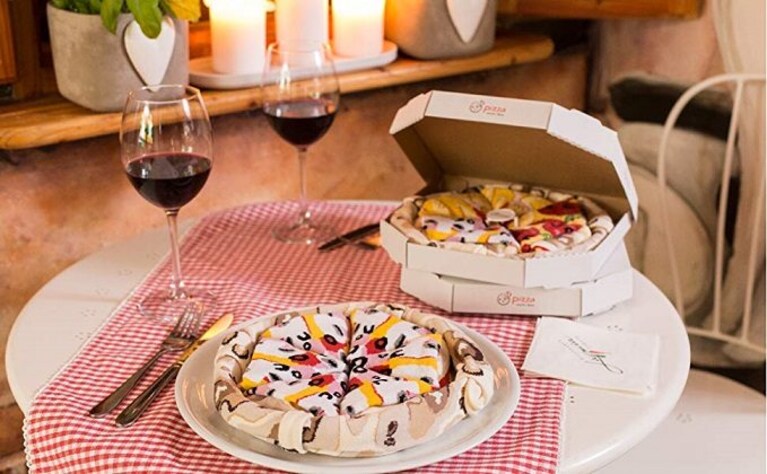 calzini pizza capricciosa