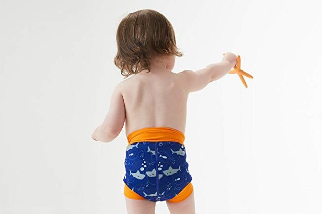 Costume da bagno per neonati unisex a tema squali, con spazio per il pannolino