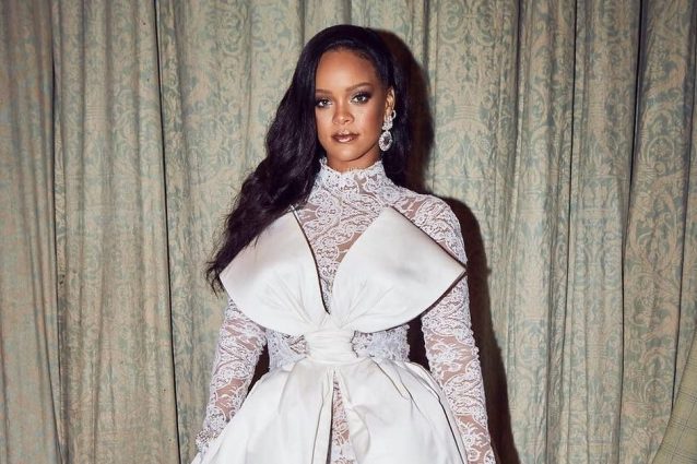 Rihanna starebbe pensando al matrimonio, vorrebbe essere lei a disegnare l’abito da sposa