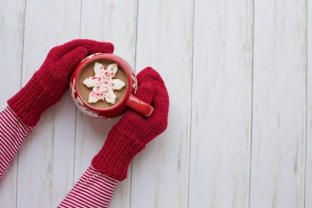 Con il freddo la fame e la voglia di dolci aumenta: come evitare di prendere peso