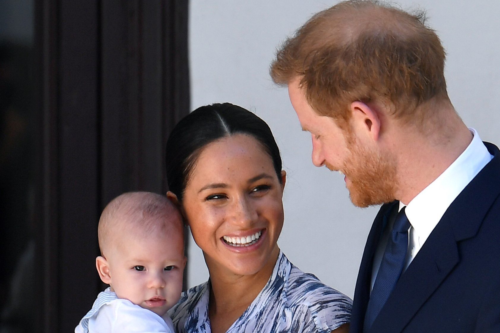 La prima Pasqua di Archie è in quarantena: Harry e Meghan organizzano una caccia alle uova in casa