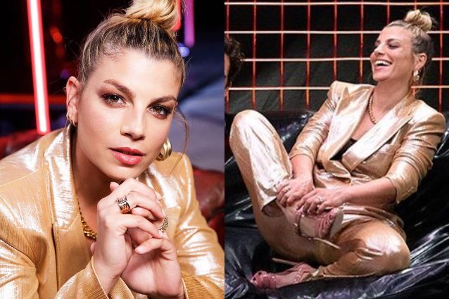 Emma Marrone, il debutto a X-Factor 2020 è in oro: per la prima puntata sfoggia tailleur e chignon