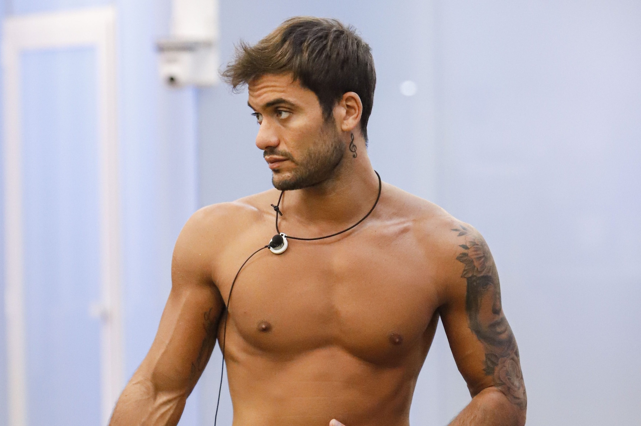 Pierpaolo Petrelli, tutti i tatuaggi dell&8217;ex velino 