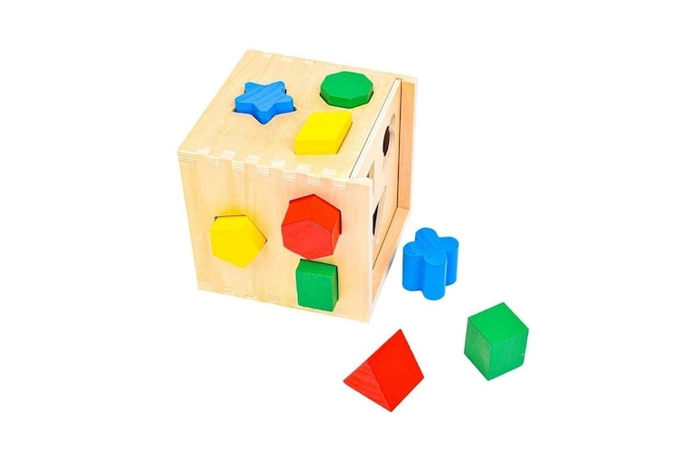 Cubo con forme in legno montessoriano