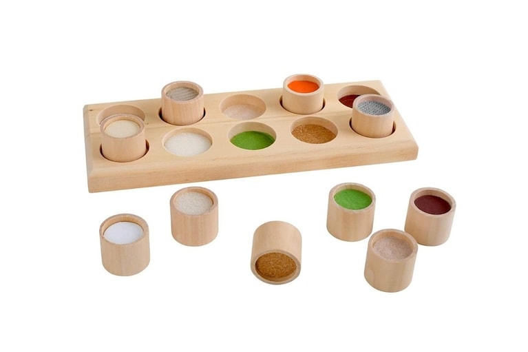 Gioco montessoriano memoria tattile