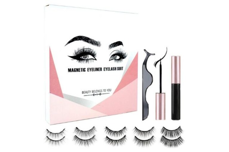 ciglia con eyeliner magnetico
