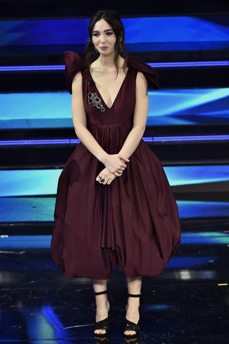 Matilda De Angelis debutta a Sanremo, è lei la più chic del Festival