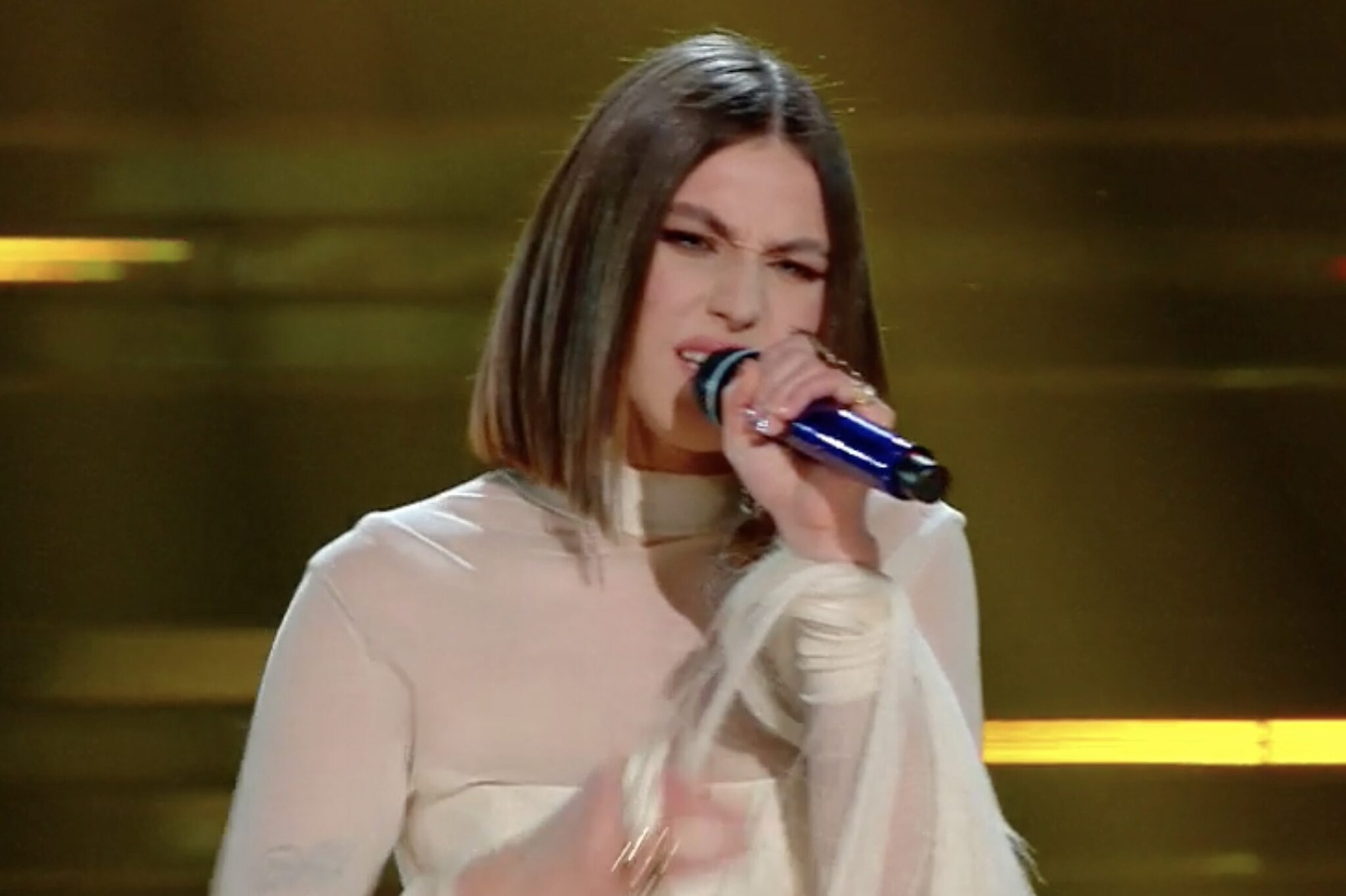 Gaia Gozzi veste Salvatore Ferragamo