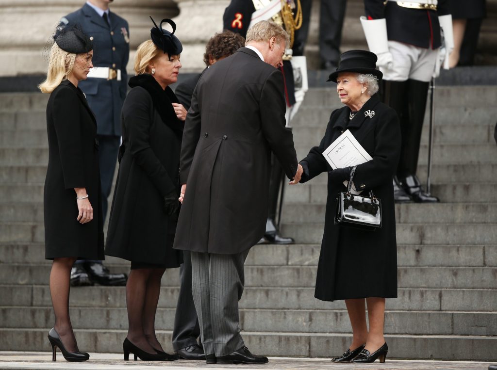 La regina Elisabetta al funerale di Margaret Thatcher nel 2013
