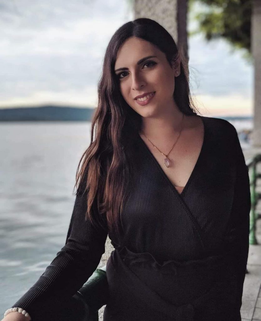 La poetessa Giovanna Cristina Vivinetto