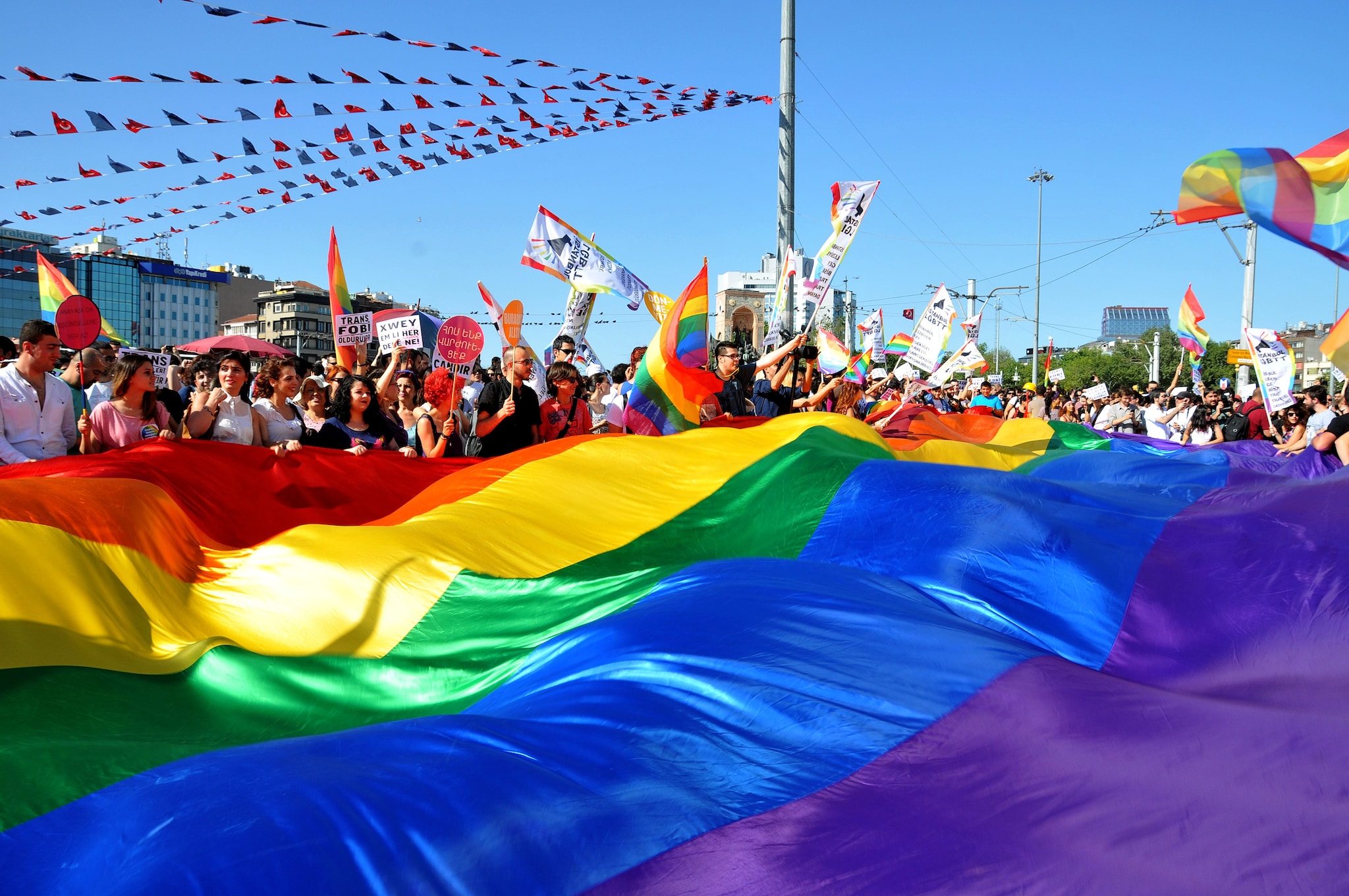 Il Pride ci riguarda tutti: chi sono gli Ally e cosa significa essere alleati della comunità LGBTQ+