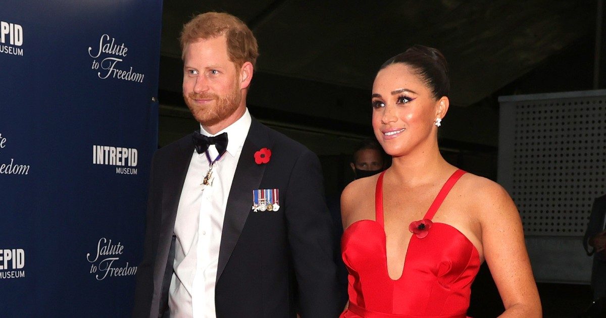 Harry e Meghan celebrano il Ringraziamento: festa in famiglia col tacchino cucinato dalla Markle