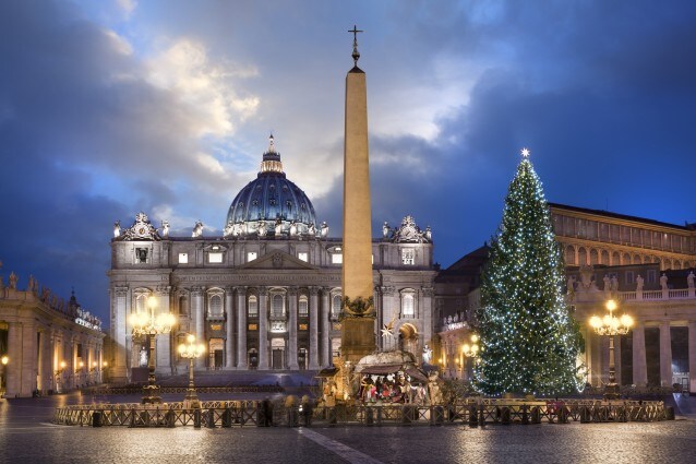 Basilica di San Pietro di Roma a Natale (Foto PixelCräation/Fotolia).